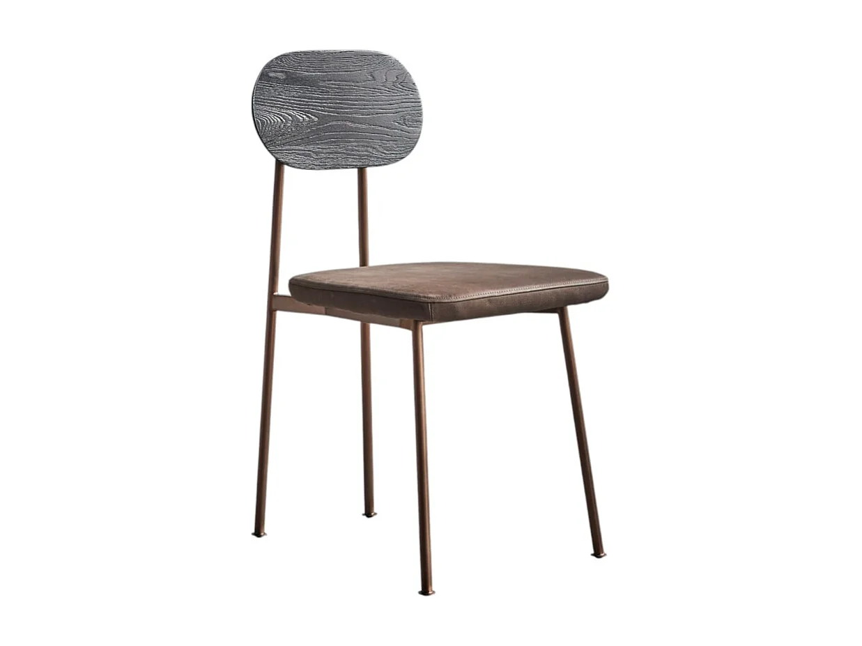 Sedia Yutapi Mohawk choco in legno di quercia