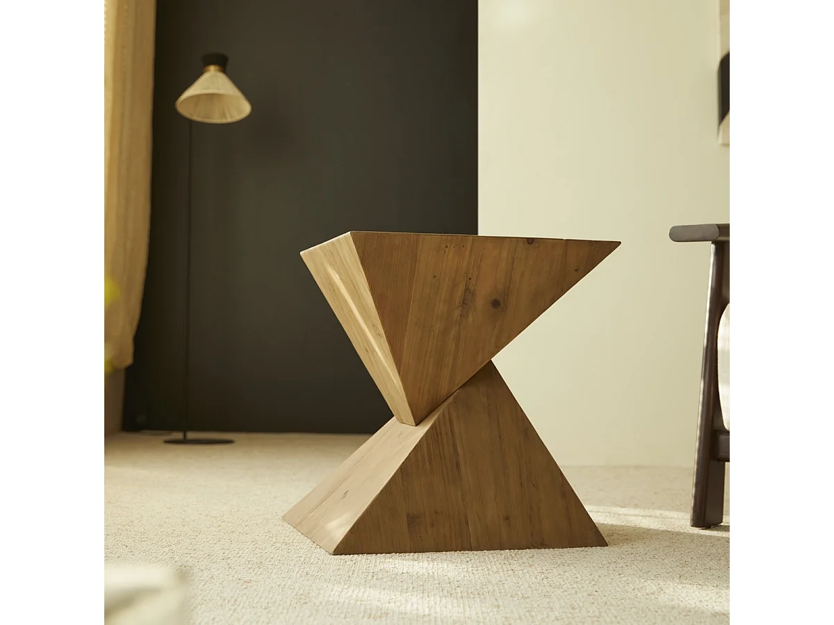 Pio – Beistelltisch aus recyceltem Kiefernmassivholz