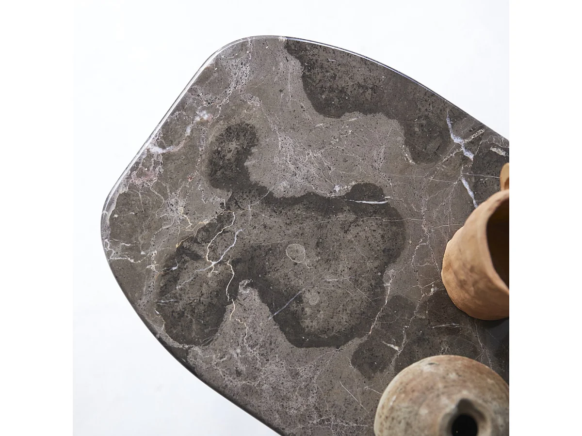 Tavolino Keesog in marmo brown 60 x 35