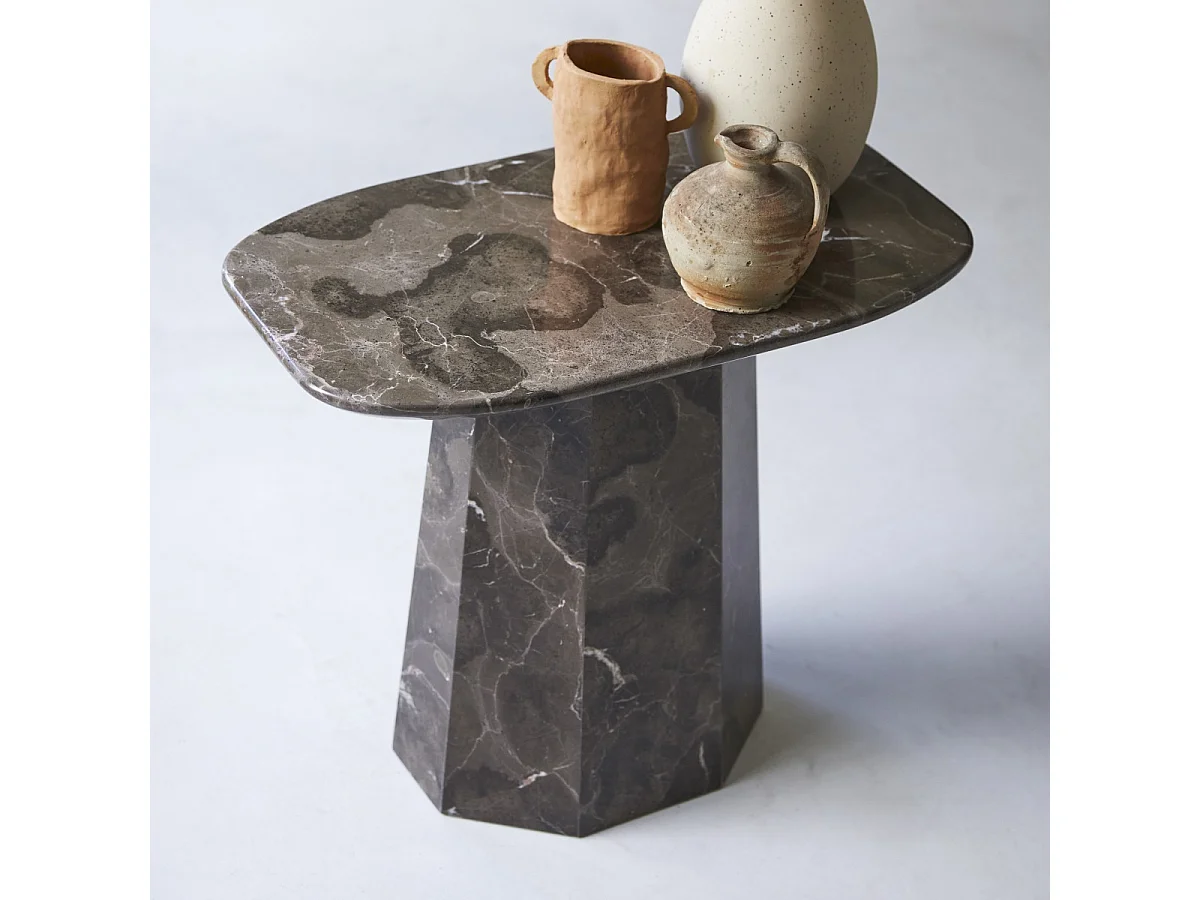 Tavolino Keesog in marmo brown 60 x 35