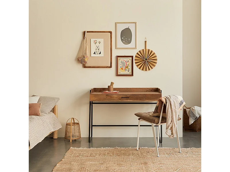 Kinderschreibtisch Hedda aus massivem Mangoholz und Metall 114 cm