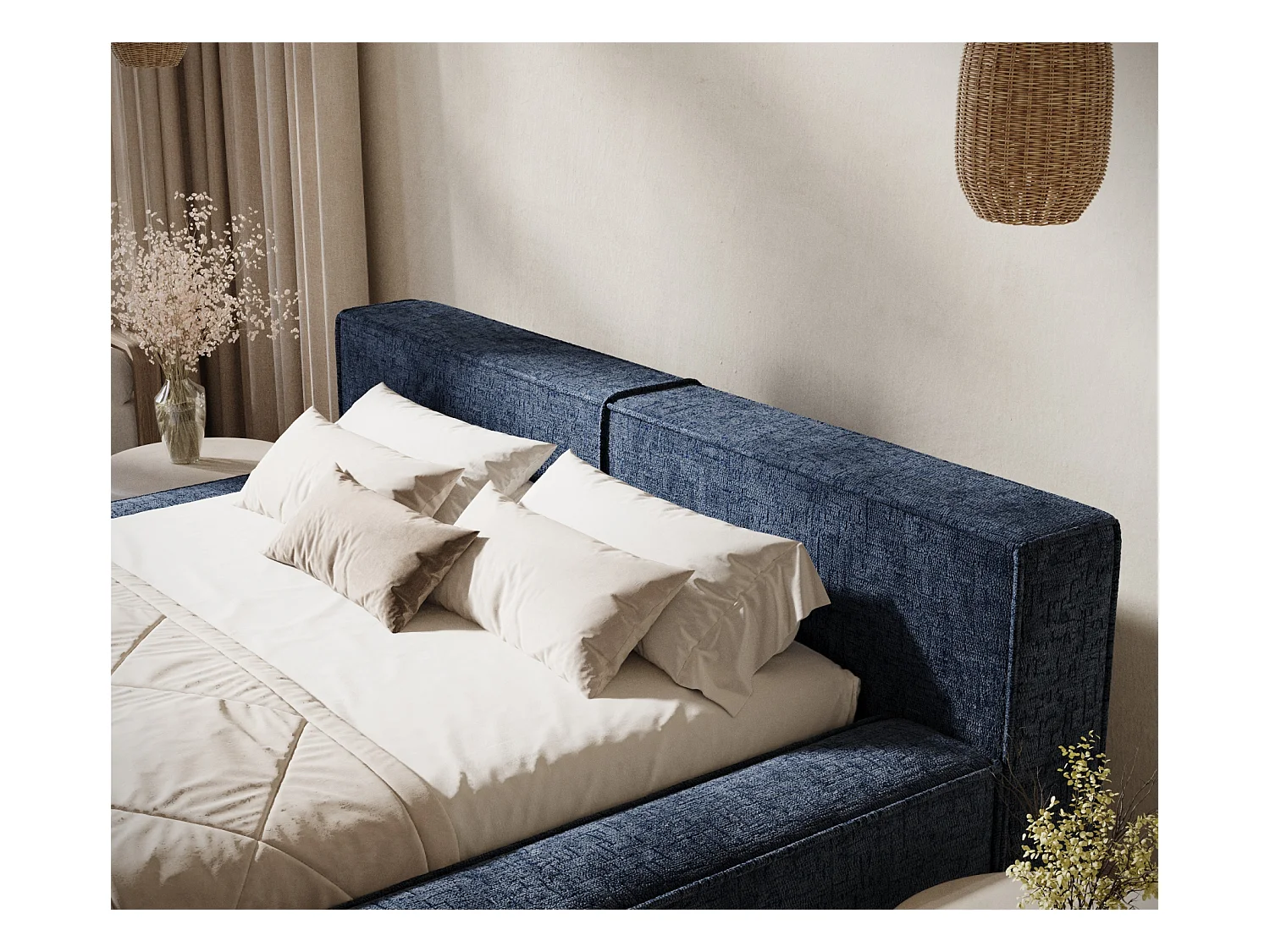 Lit coffre 200 x 200 cm avec tête de lit VOLIERA - en tissu chenille - bleu marine