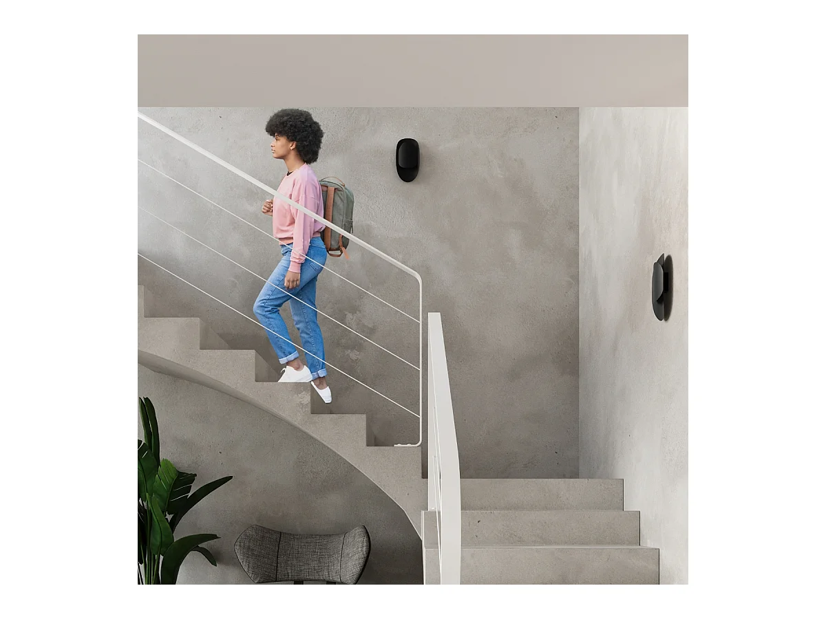 Appliques Revon moderne en acier - 1 sources lumineuses 4000K - L.13 x H.30 cm - noir