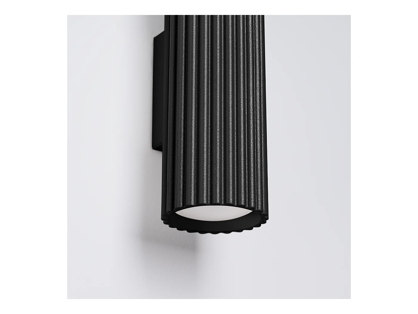 Wandlamp Gloow minimalistisch van  - 2 lichtbronnen 3000K - L.6,5 x H.20 cm - zwart