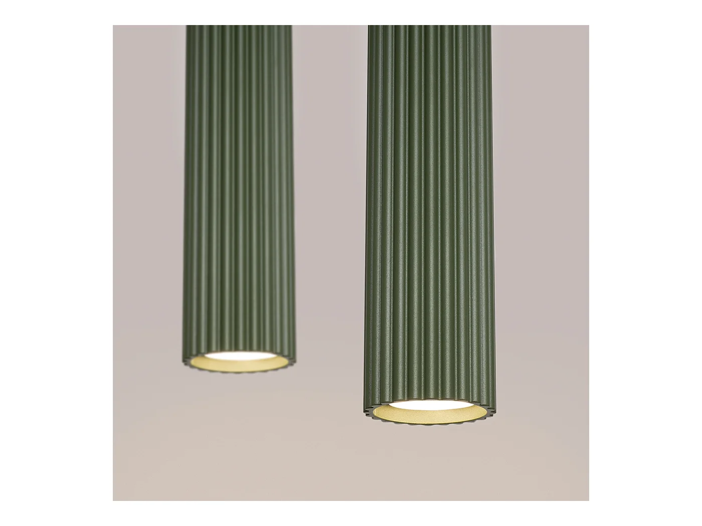 Hanglamp Gloow minimalistisch van  - 2 lichtbronnen 4000K - L.30 x H.90 cm - olijfgroen