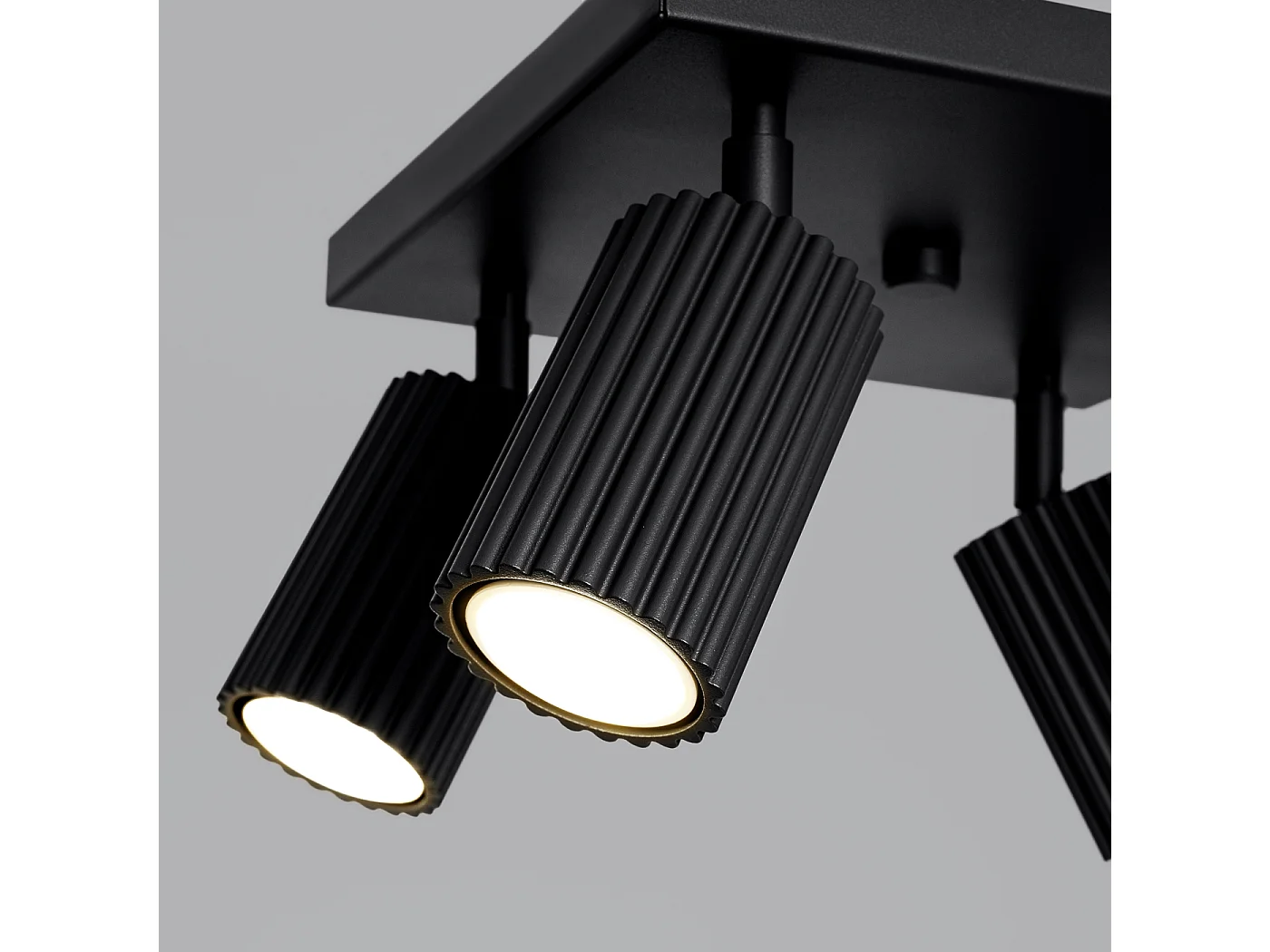 Plafonnier Gloow minimaliste en aluminium - 4 sources lumineuses 4000K - L.25 x H.16,5 cm - noir