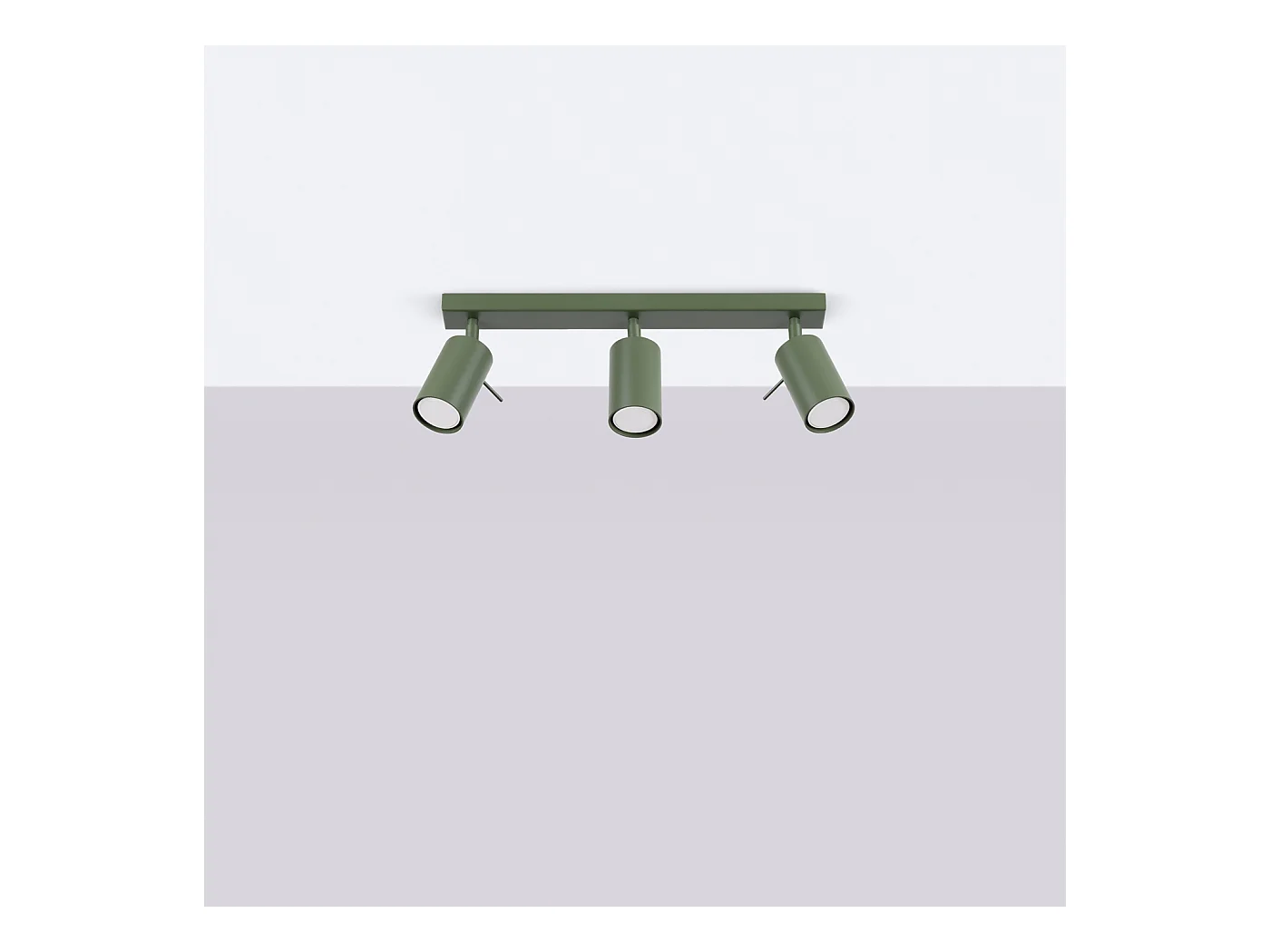Plafonnier Briix moderne en acier - 3 sources lumineuses 4000K - L.45 x H.17 cm - vert olive