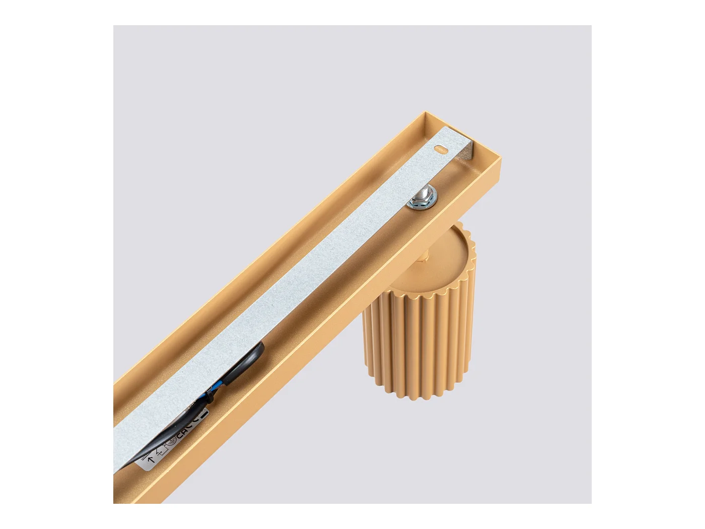 Plafondlamp Gloow minimalistisch van  - 3 lichtbronnen 4000K - L.45 x H.16,5 cm - gouden