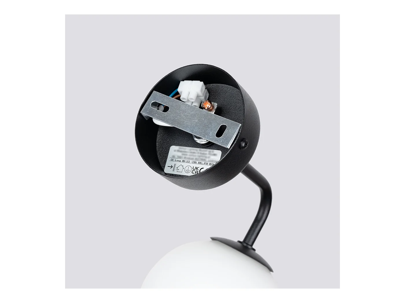 Lampa ścienna minimalistyczny Bealy, stal/szkło - 1 źródło światła 3000K - L.10 x H.21 cm - czarny/biały