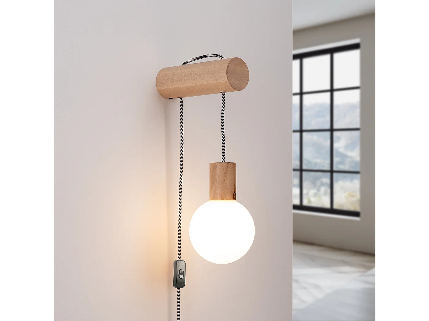 Lampa ścienna loft Zynto, drewno/szkło - 1 źródło światła 4000K - L.6 x H.67 cm - naturalne drewno/biały/czarny