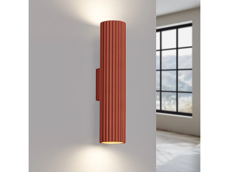Applique Gloow minimaliste en aluminium - 2 sources lumineuses 3000K - L.6,5 x H.30 cm - ocre rouge