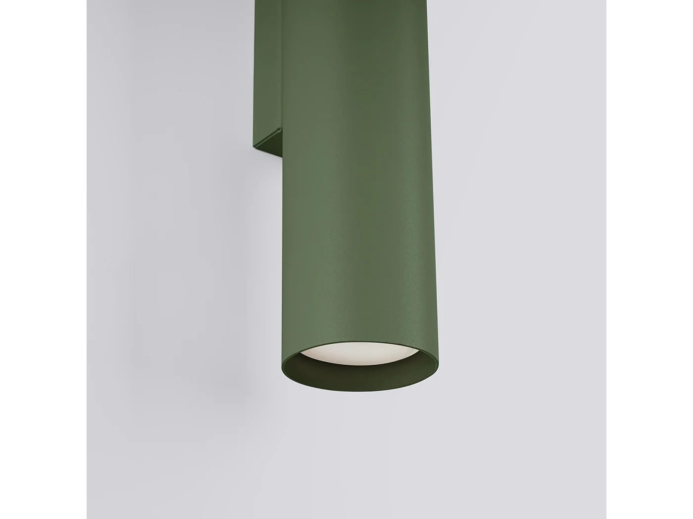 Applique Toris grenier en acier - 2 sources lumineuses 4000K - L.6 x H.30 cm - vert olive