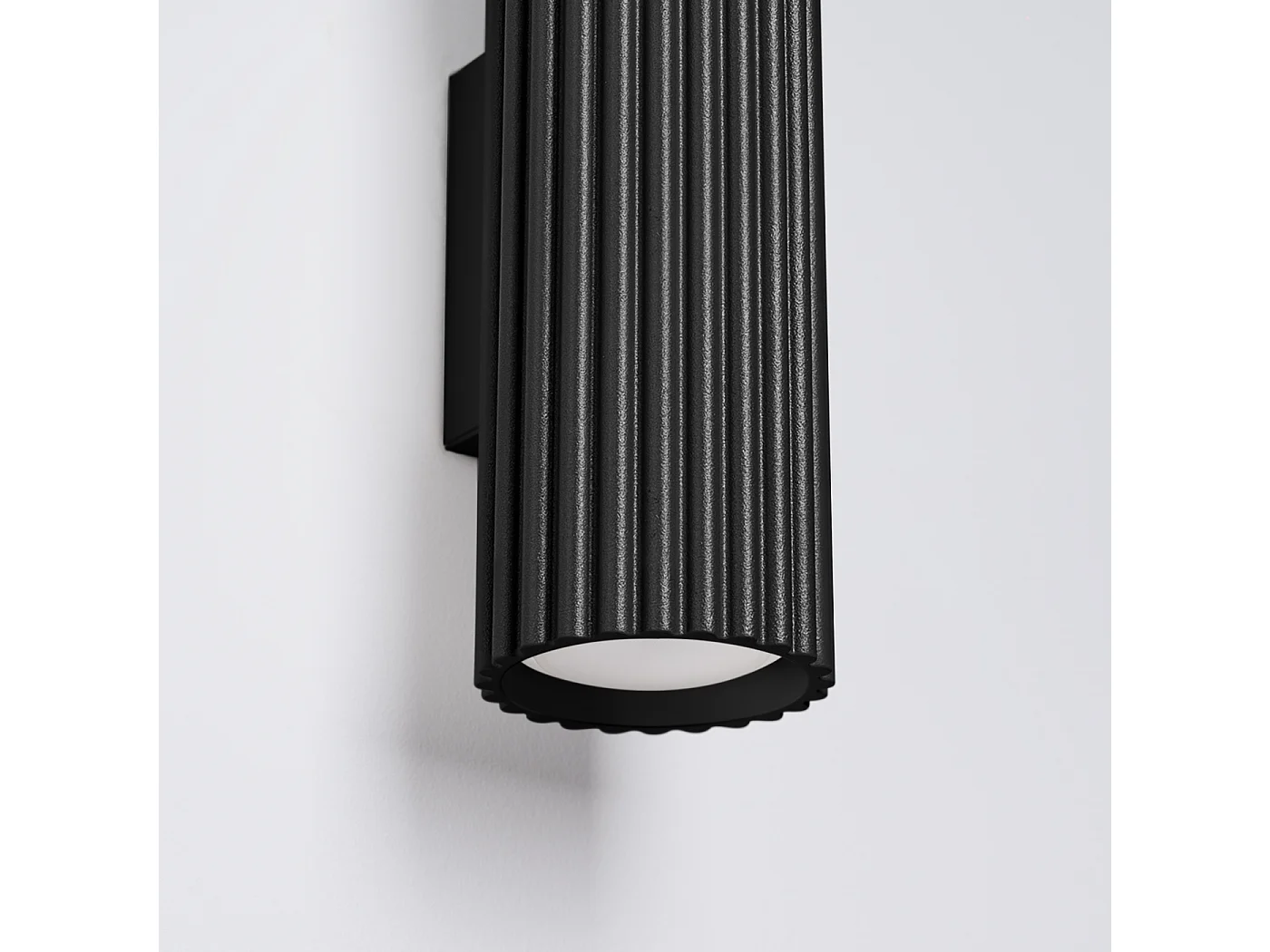 Applique Gloow minimaliste en aluminium - 2 sources lumineuses 3000K - L.6,5 x H.30 cm - noir