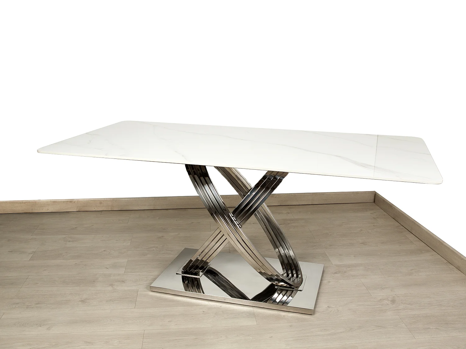 MESA DE AÇO INOXIDÁVEL PRATA COM TAMPO DE MÁRMORE ARTIFICIAL Dê um toque diferente à sua casa