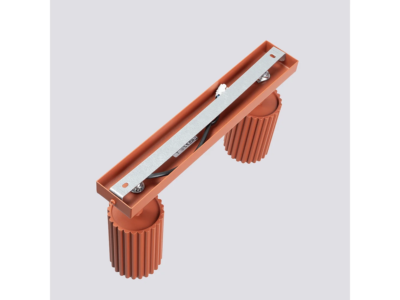 Plafonnier Gloow minimaliste en aluminium - 2 sources lumineuses 3000K - L.30 x H.16,5 cm - ocre rouge