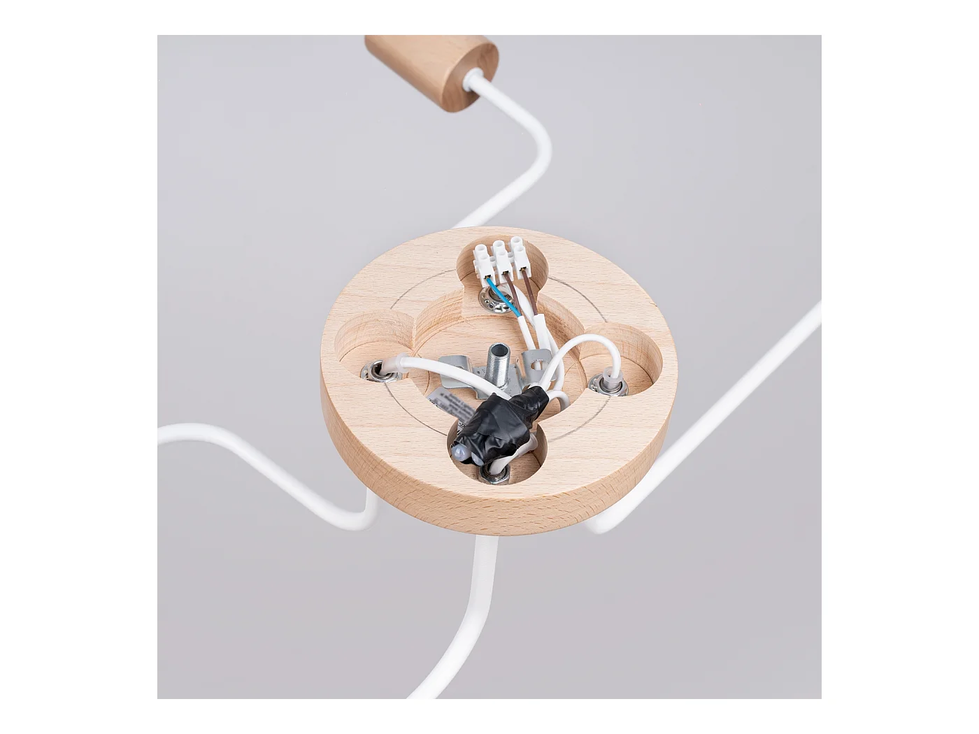 Lustre Zimbo grenier en acier/bois - 4 sources lumineuses 4000K - L.75 x H.16,5 cm - blanc/bois naturel