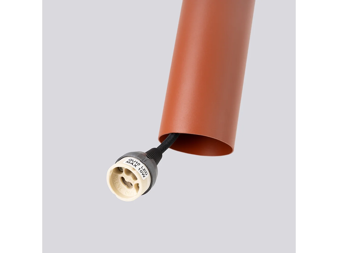 Lampe à suspension Toris grenier en acier - 2 sources lumineuses 3000K - L.30 x H.105 cm - ocre rouge