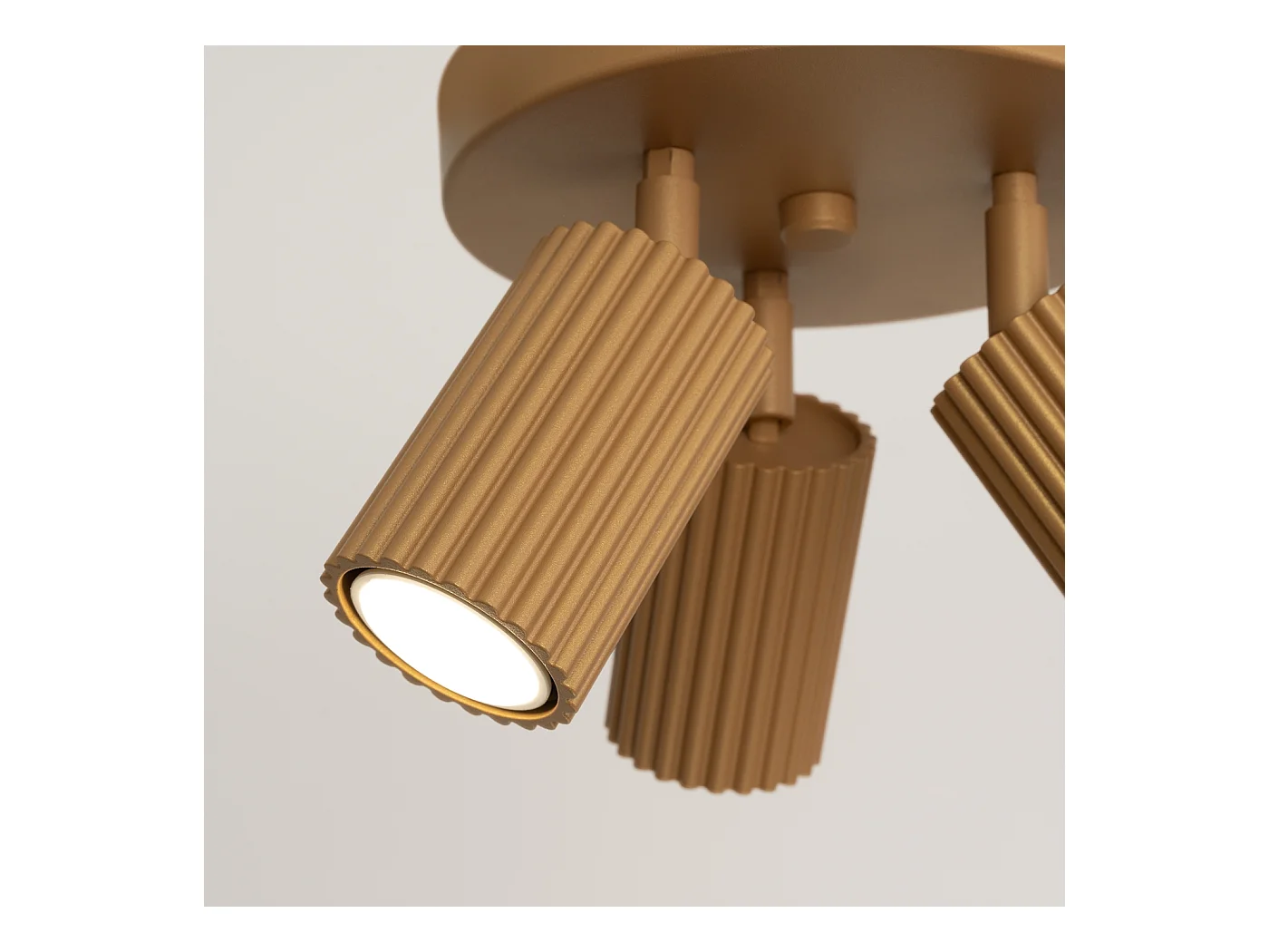 Plafondlamp Gloow minimalistisch van  - 3 lichtbronnen 4000K - L.19,5 x H.18 cm - gouden