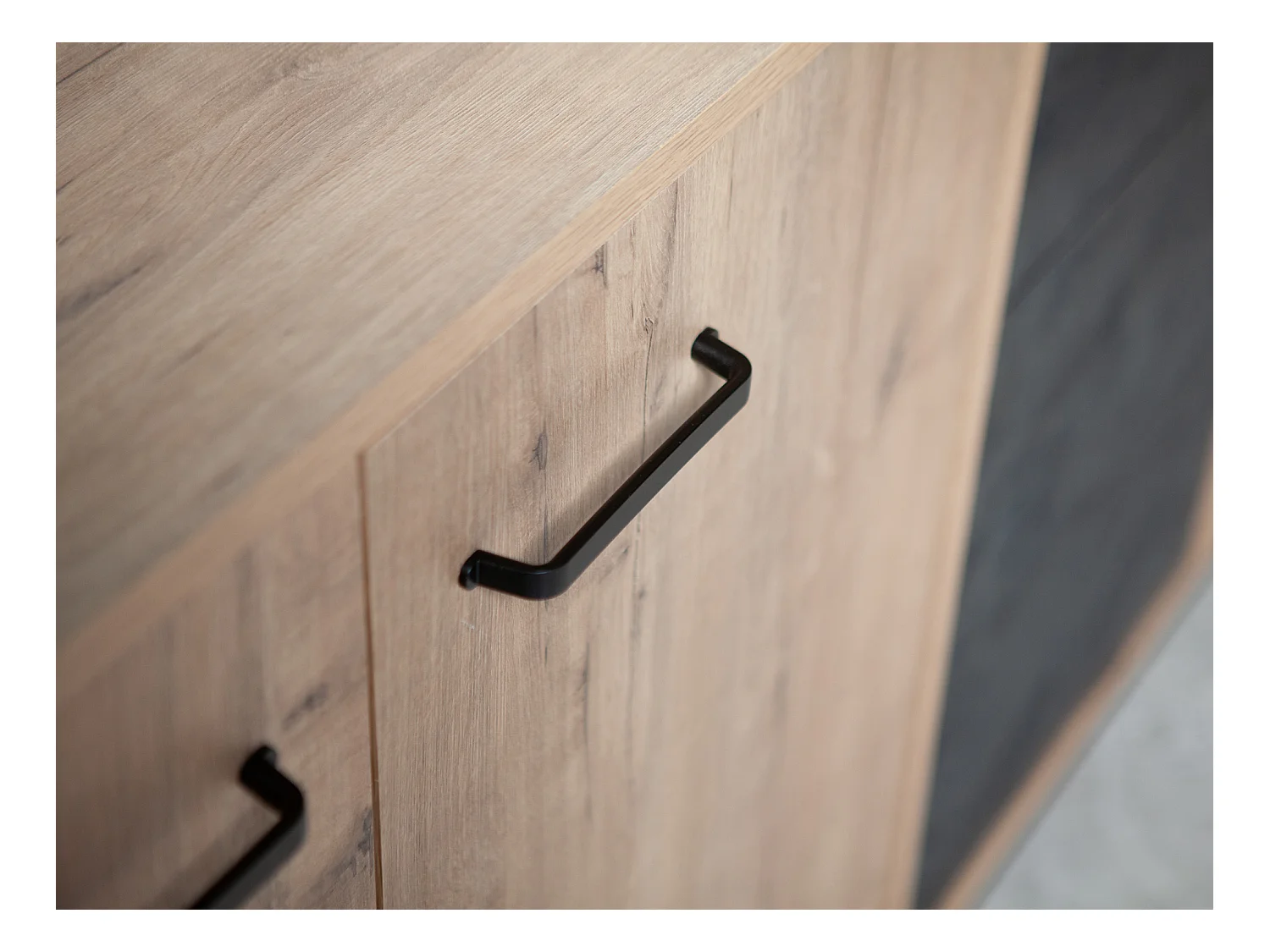 Buffet commode meuble de rangement 3 portes coloris chêne doré/effet marbre noir - Longueur 180 x Profondeur 40 x Hauteur 85 cm