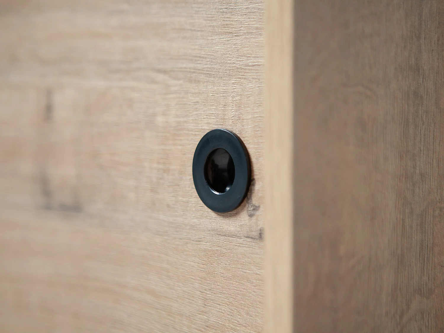 Buffet meuble de rangement 2 portes coulissantes et 4 compartiments coloris Chêne doré - Longueur 120 x Profondeur 40 x Hauteur 87 cm