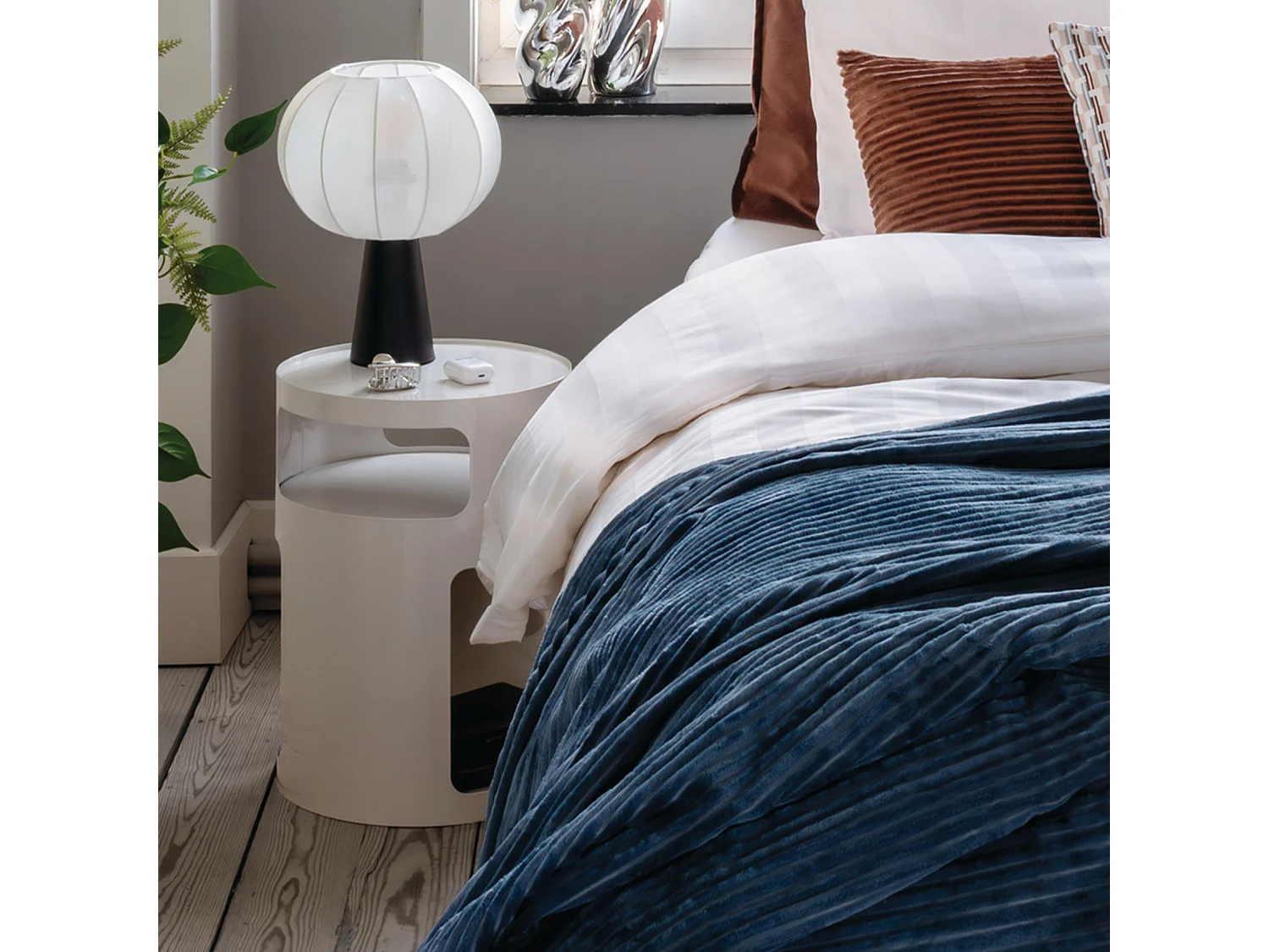 Table d'Appoint Design "Ashdal" 45cm Ivoire