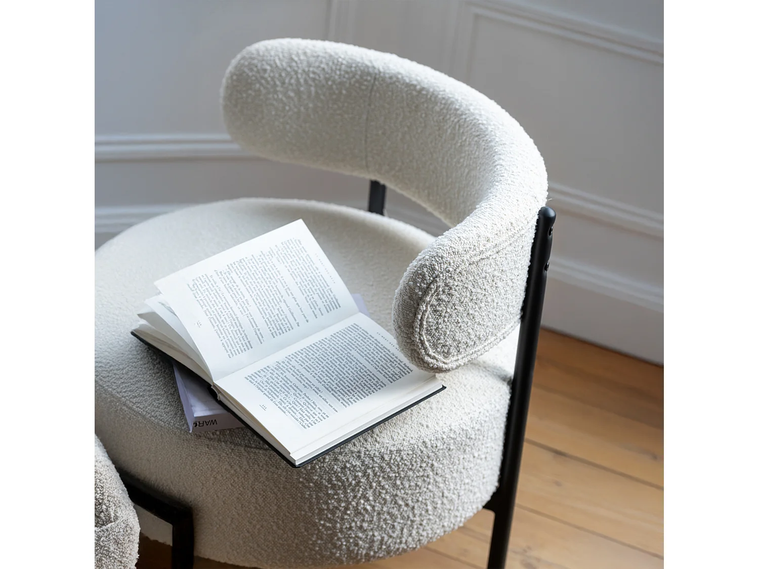 Fauteuil Lounge en Tissu Bouclé "Aldo" 67cm Blanc