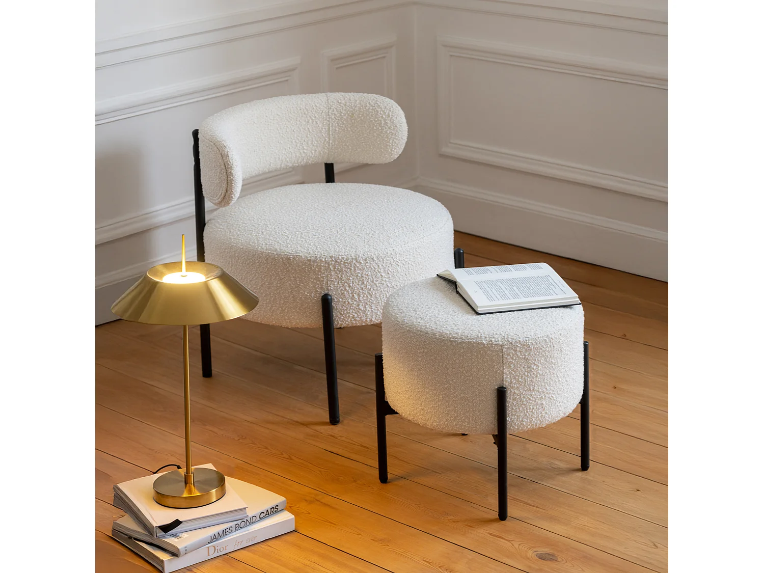 Fauteuil Lounge en Tissu Bouclé "Aldo" 67cm Blanc