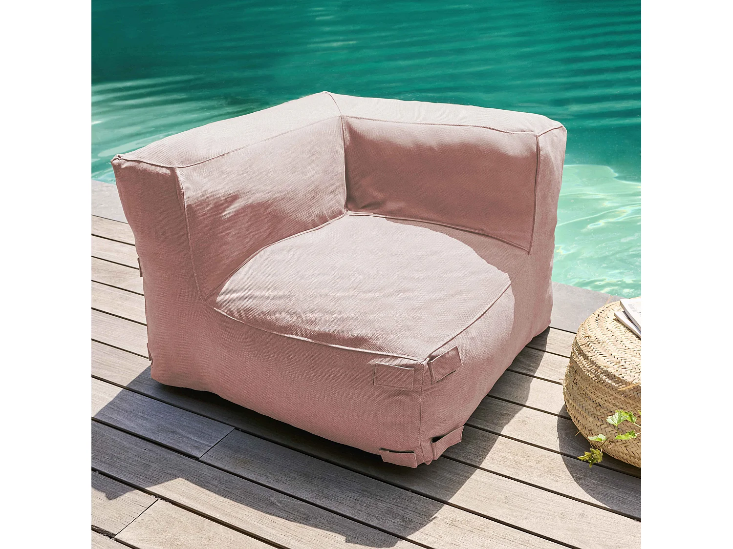 Modulaire hoekbank met 5 fauteuils, 2 hoeken en 1 poederroze poef