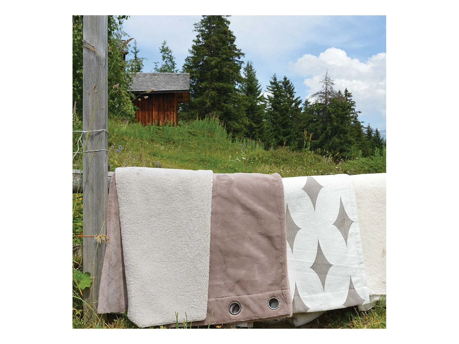 Rideau épais imitation fourrure polaire