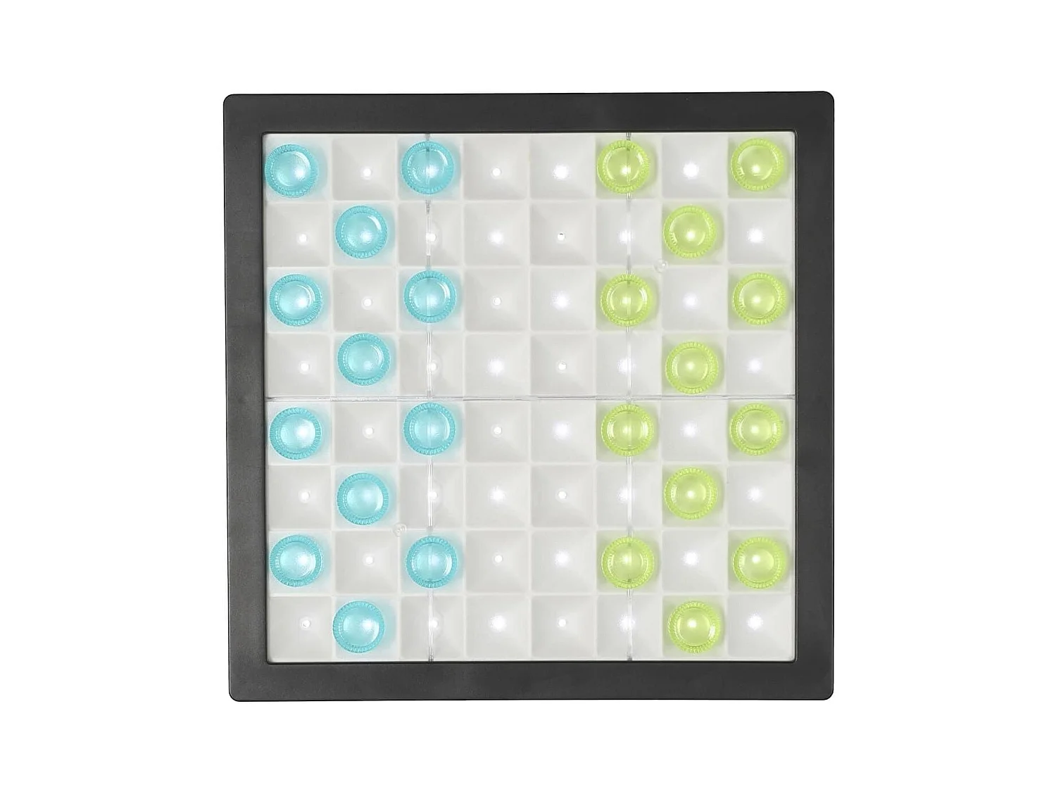 Jeu de dame transparent avec pions verts et bleus et éclairage LED