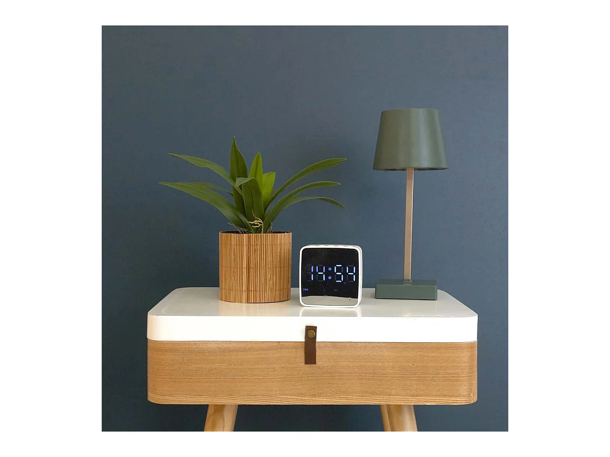 Réveil 3-en-1 Miroir et Enceinte sans Fil - MINEA