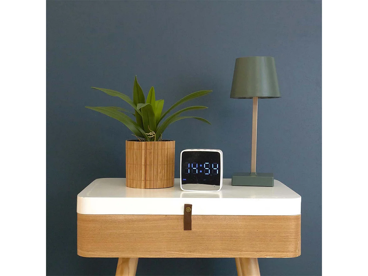 Réveil 3-en-1 Miroir et Enceinte sans Fil - MINEA