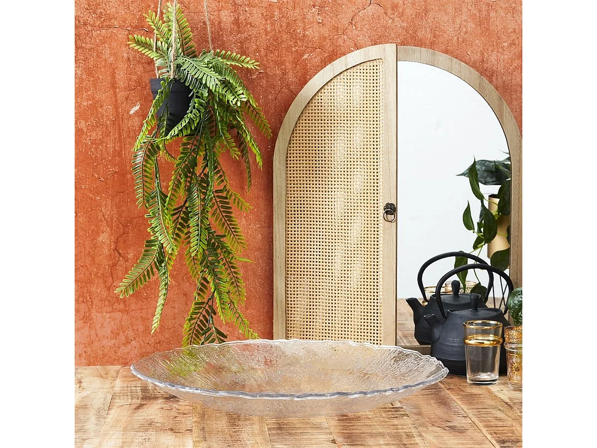 Set de 2 plats ronds en plastique transparent texturé martelé (Ø42,5 cm)