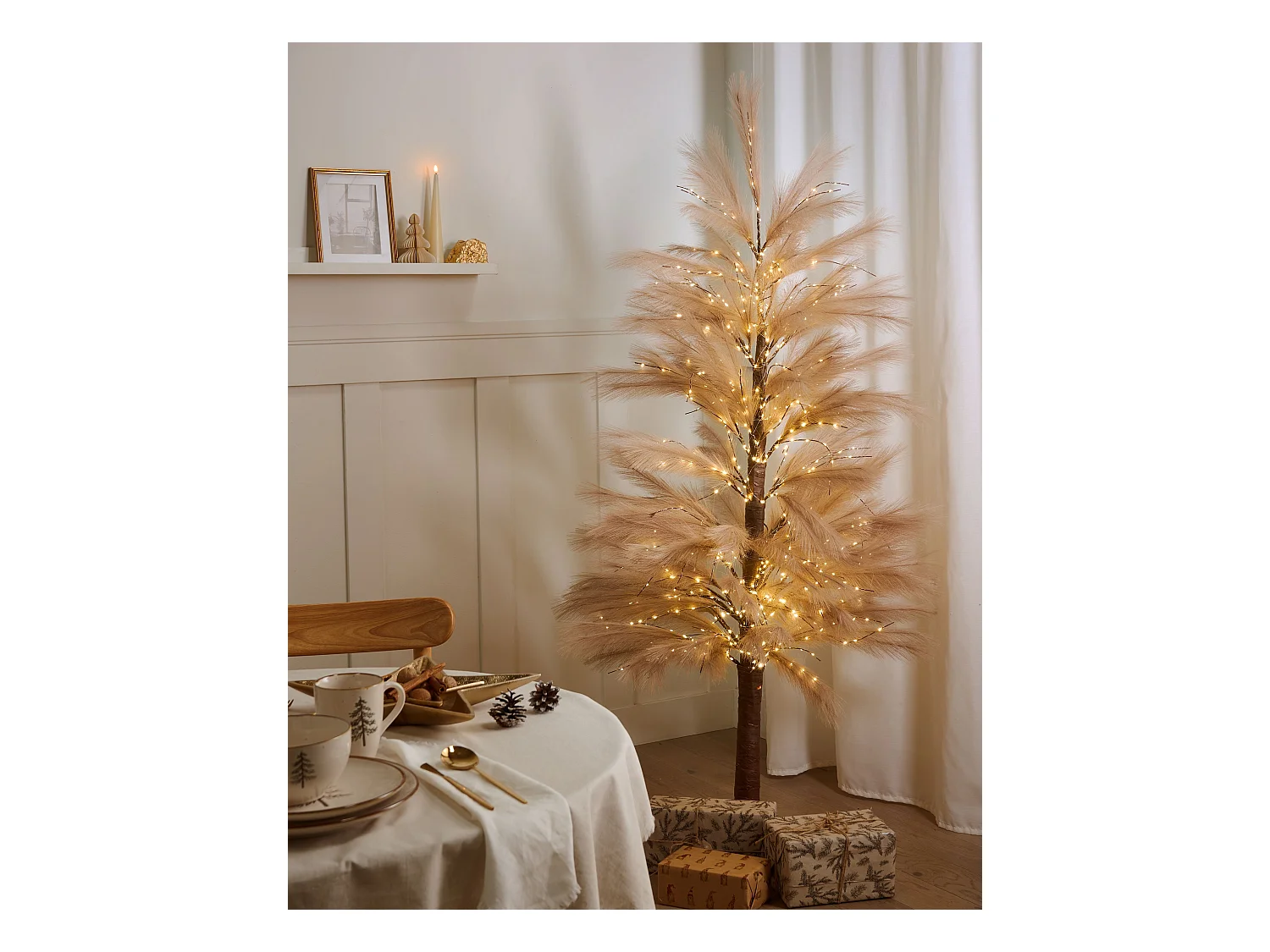 Décoration extérieure LED HAUGANES Arbre de Noël 190 cm Beige