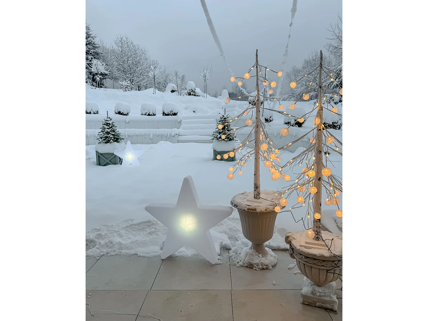 Décoration extérieure LED HOLAR 122 cm Arbre de Noël Blanc