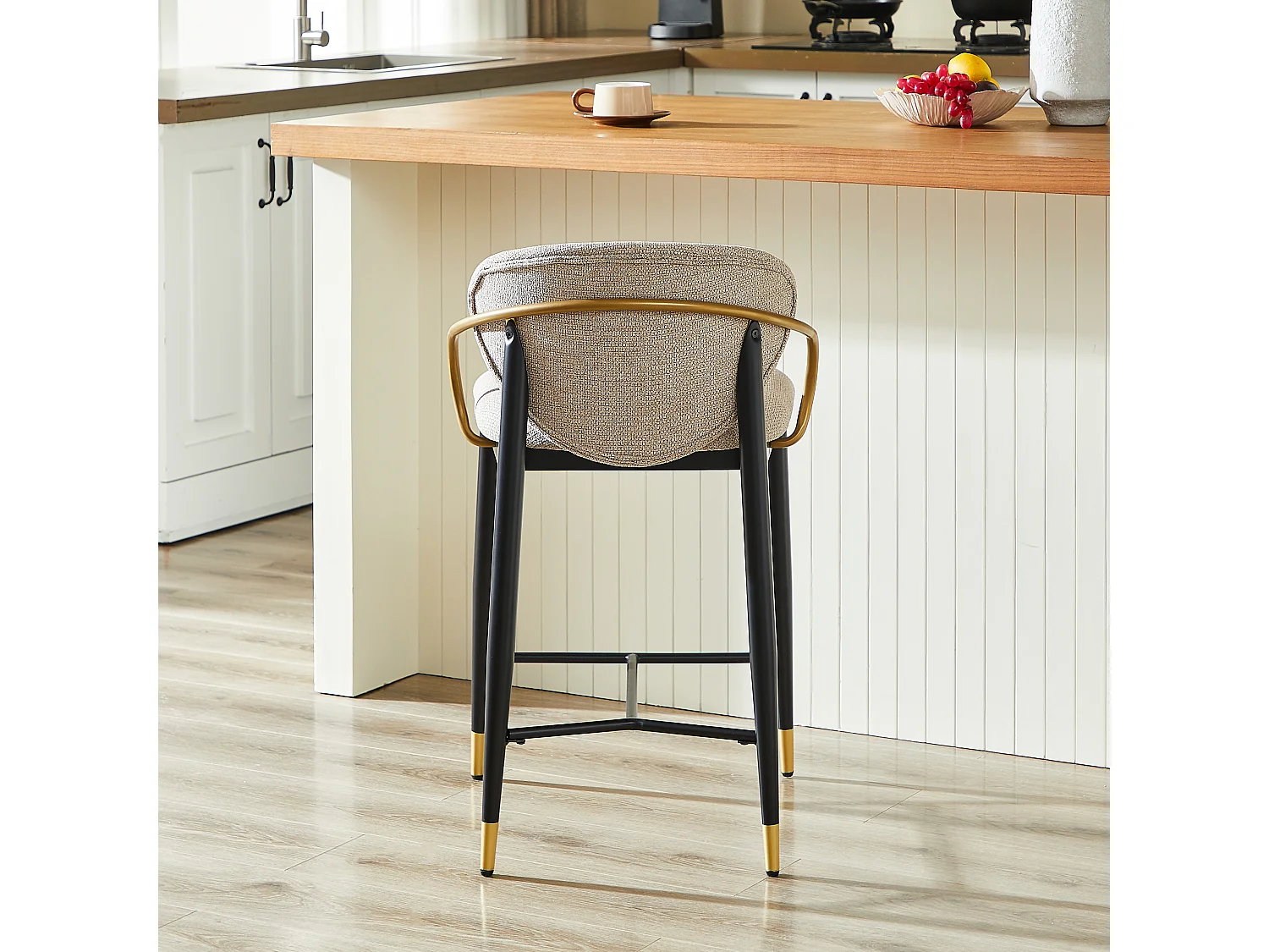 Lot de 2 tabourets de bar, réglables en hauteur, repose-pieds, avec dossier, tissu chenille, noir, doré, marron clair