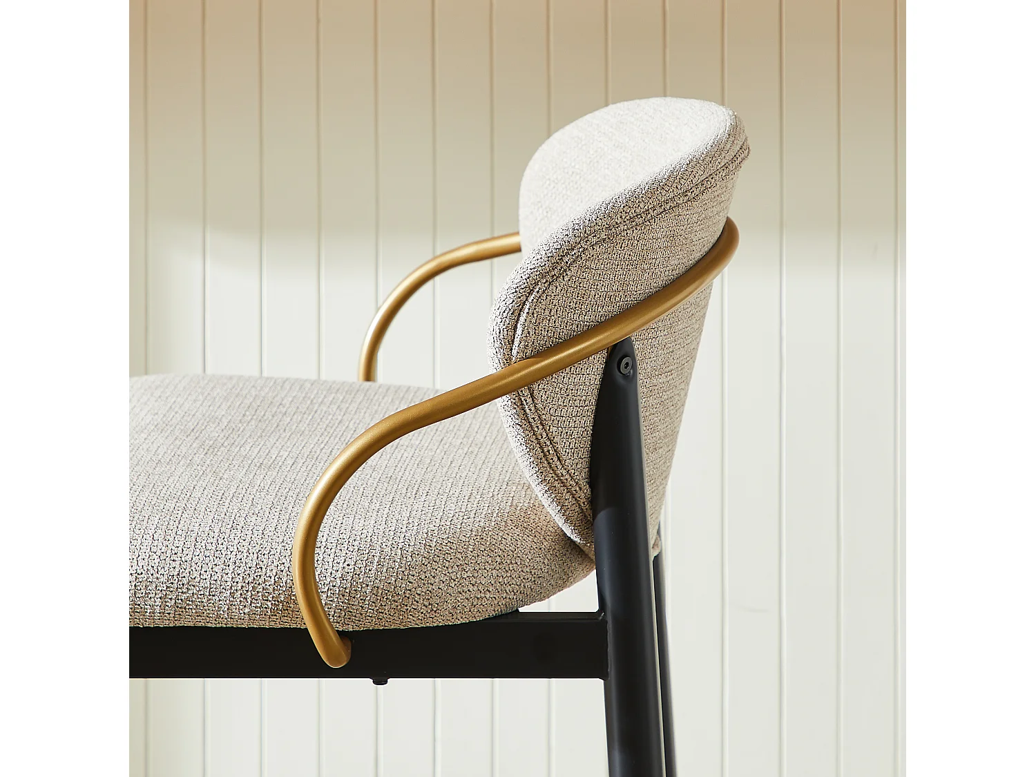 Lot de 2 tabourets de bar, réglables en hauteur, repose-pieds, avec dossier, tissu chenille, noir, doré, marron clair