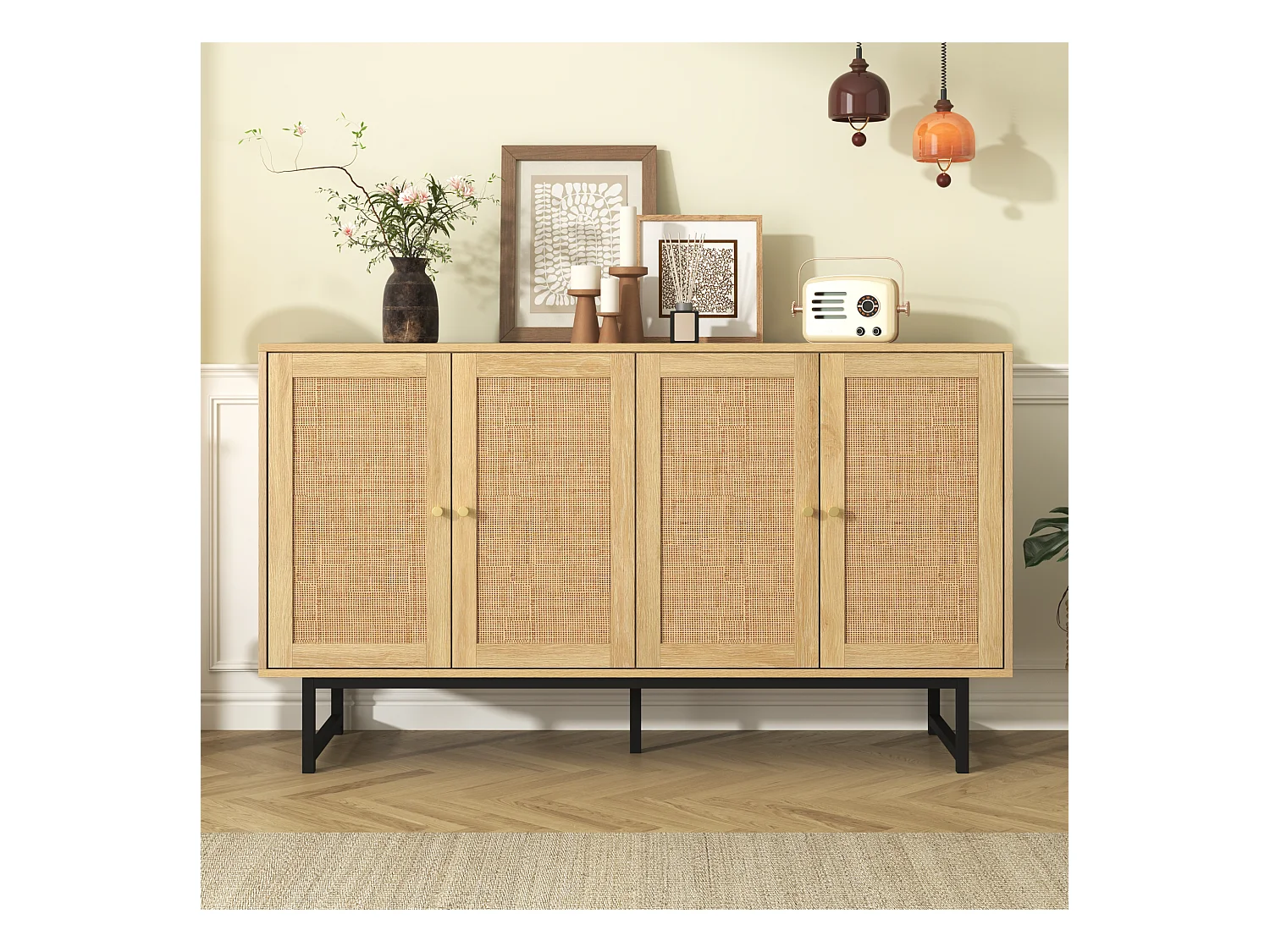 Buffet avec 4 portes en rotin , pieds noirs , naturel 140x39,5x80cm.