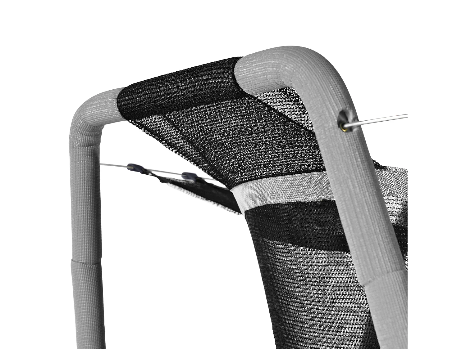 Trampoline extérieur 147x147x157cm Une housse de protection Cadre en acier Clôture Panier de basketball Matériel Steel couleur Gris