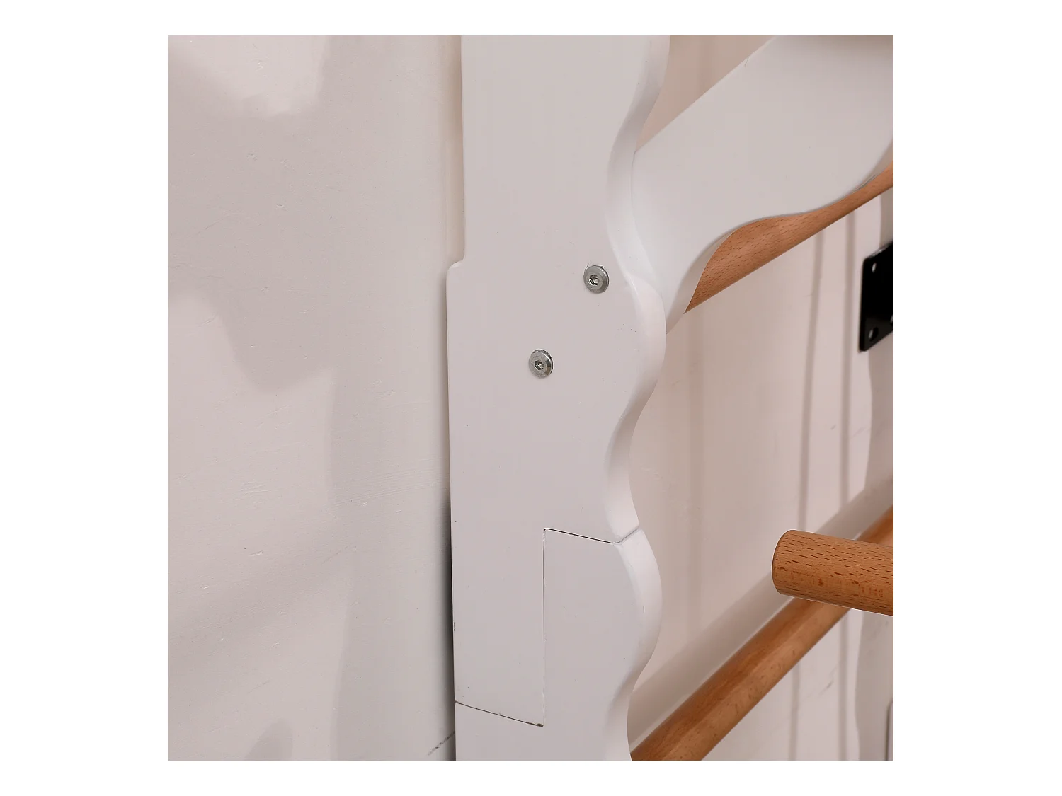 6-in-1 kinderglijbaan, 60x60x199 cm, met klimstructuur en schommel, gemaakt van hout, natuurlijke kleur, voor de woonkamer