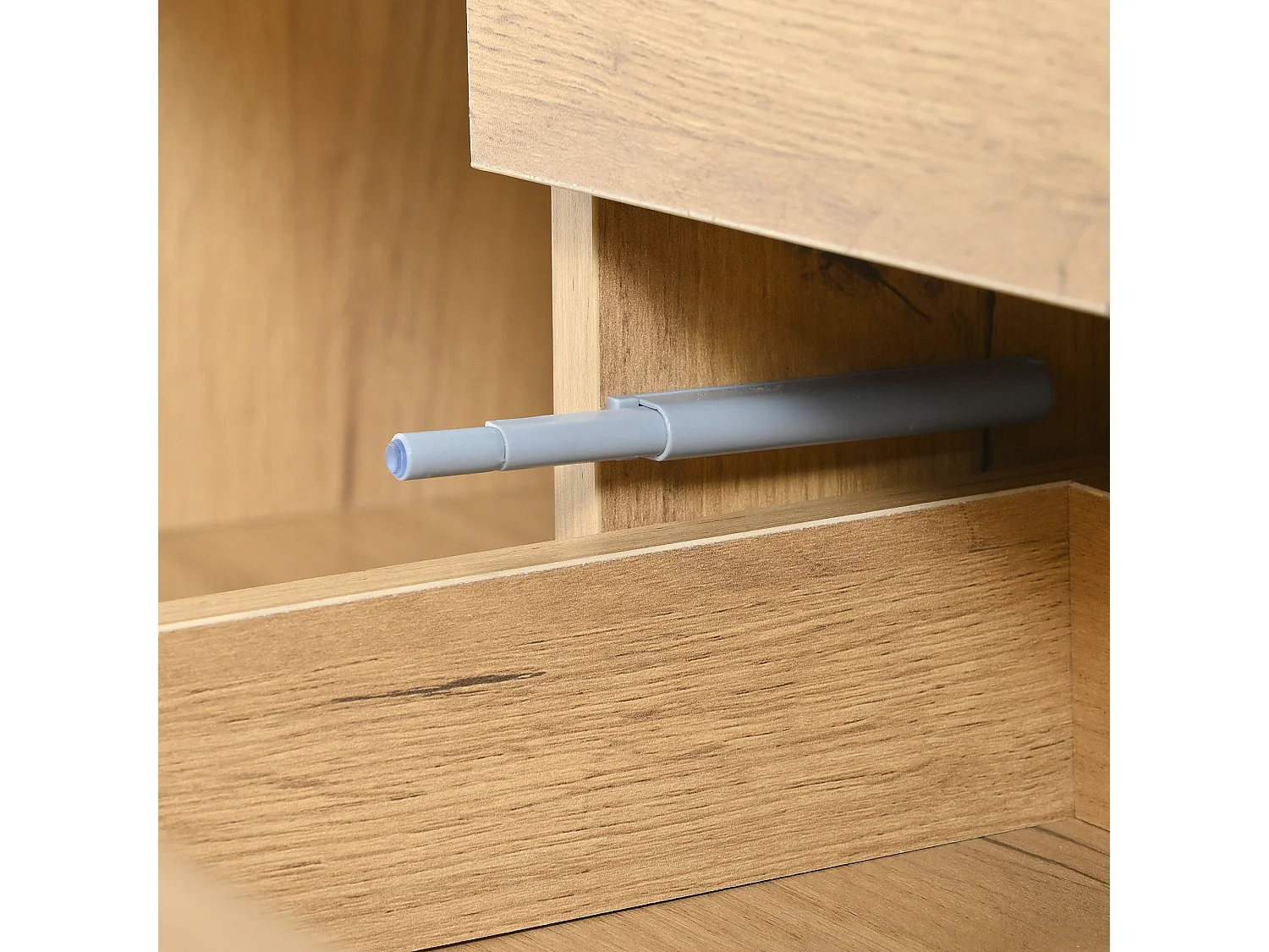 Meuble TV 171.5x35x47cm Trois portes et trois tiroirs Étagères réglables intérieures Posable ou mural Matériel MDF Blanc