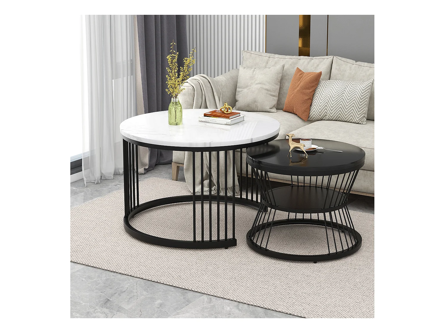 Set van 2 in elkaar passende salontafels met glanzende marmeren afwerking en elegant zwart frame voor de woonkamer