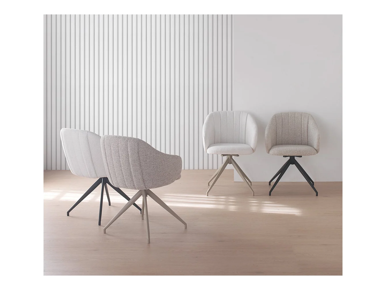 Set di 4 poltrone girevoli rivestite in ciniglia color crema