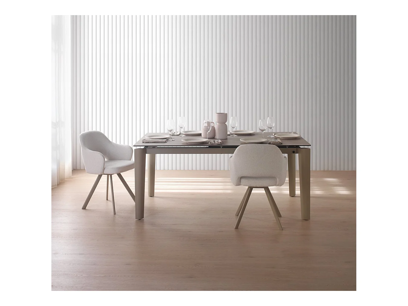 Set di 4 poltrone rivestite in ciniglia color crema