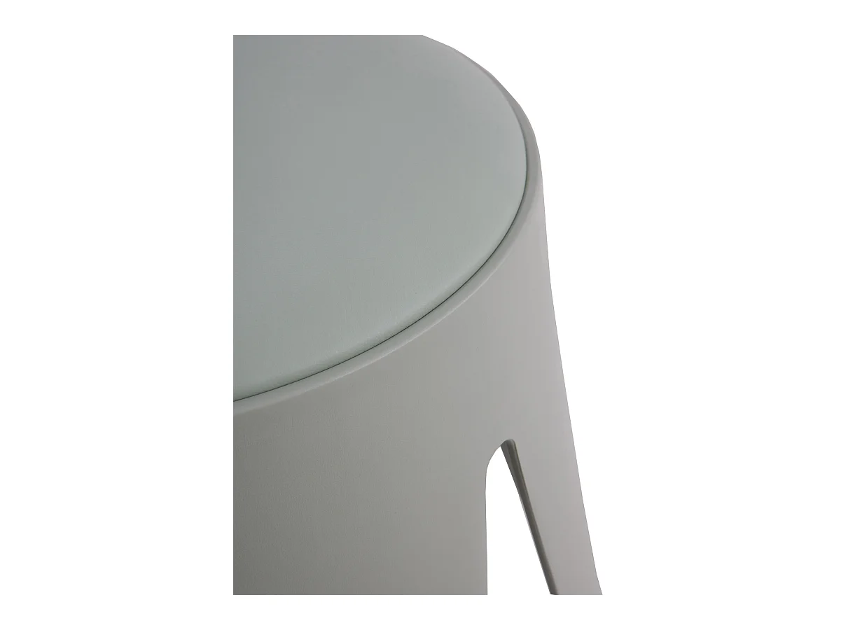 Pacote com 4 bancos de polipropileno com assento estofado em imitação de pele