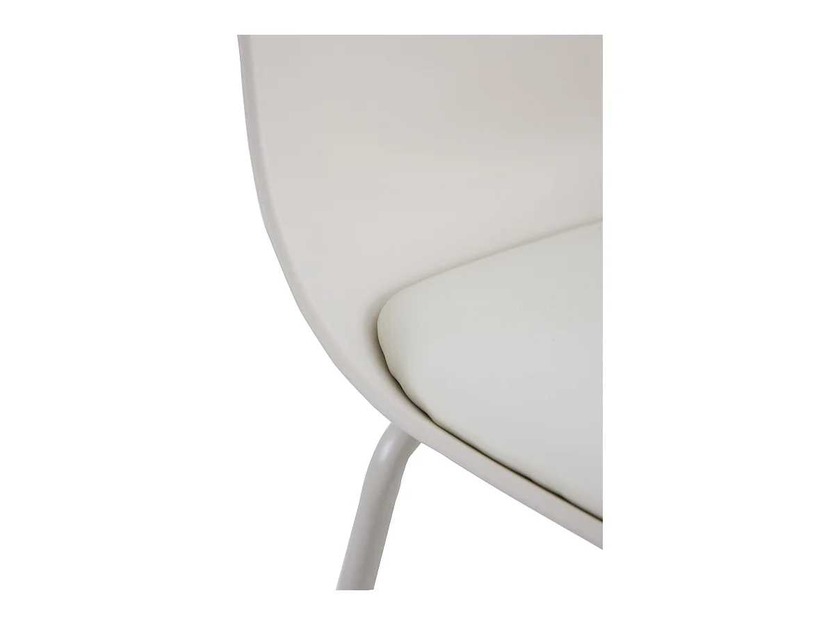 Pacote com 2 bancos de polipropileno com almofada estofada em pele sintética