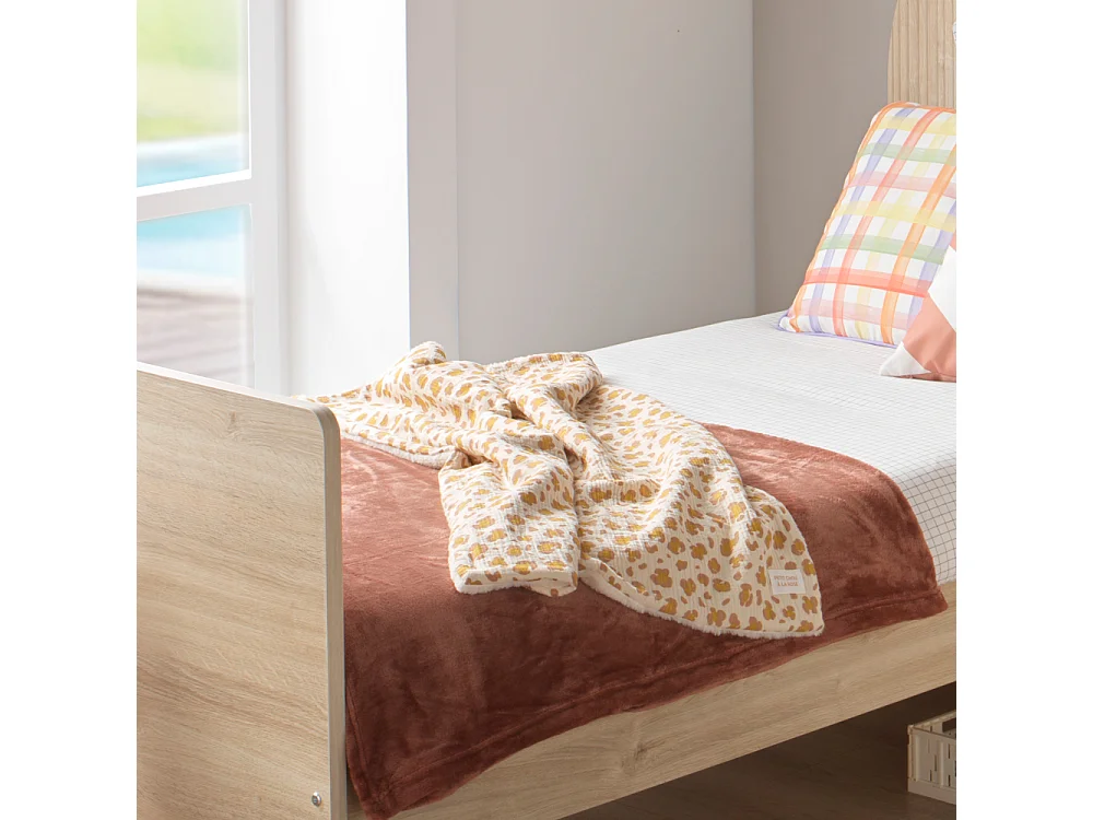 Couverture bébé léopard en gaze de coton et sherpa PETIT CHOU - Sauthon