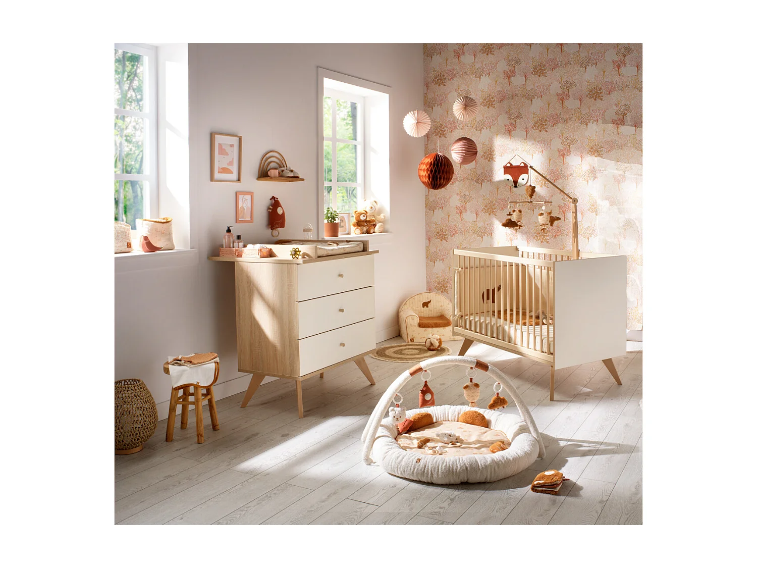 Chambre bébé complète Camille, Lit 120x60 et Commode à langer - décor vanille CAMILLE - Sauthon