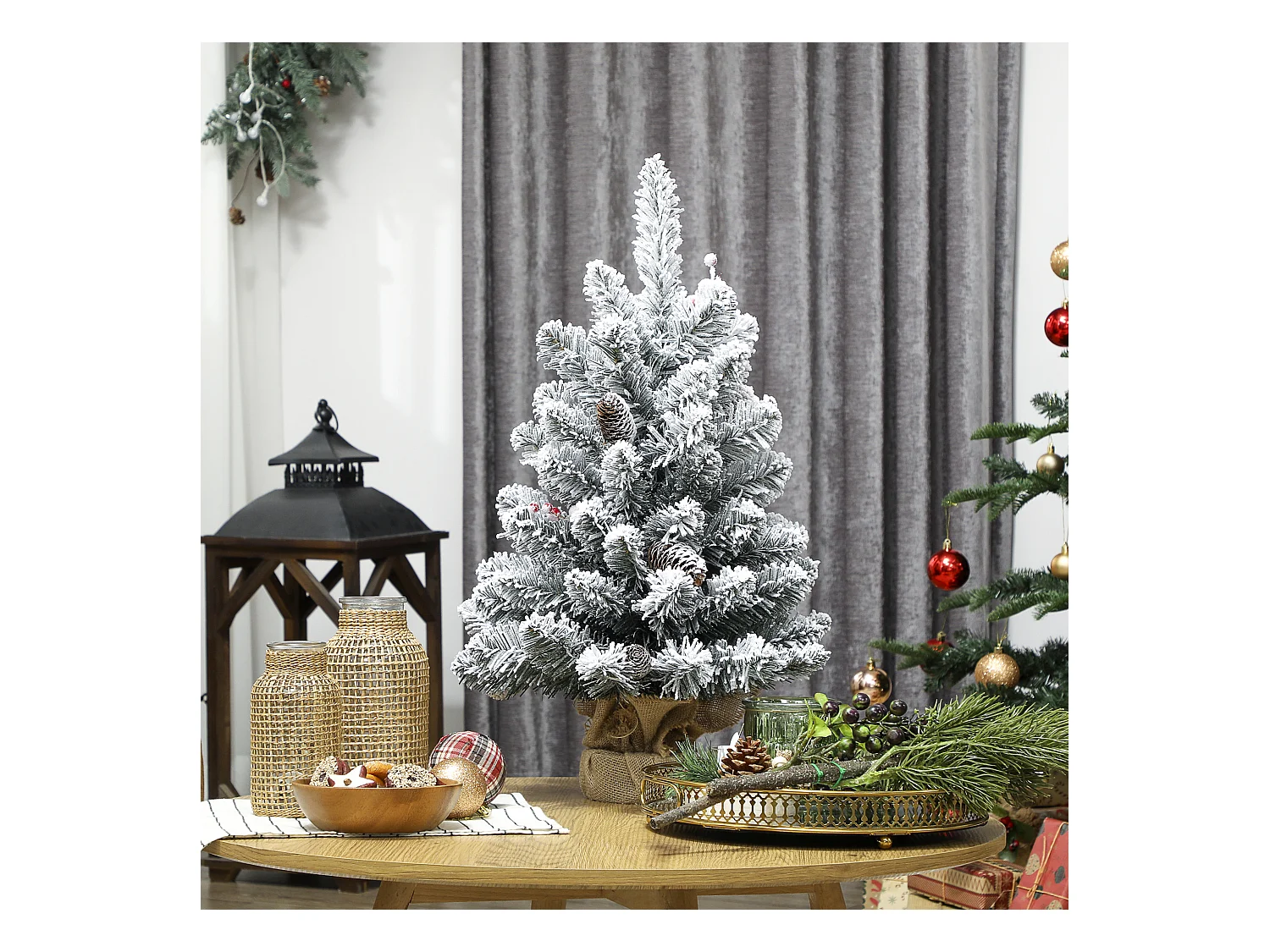 Mini albero di Natale alto 60 cm innevato con pigne e bacche