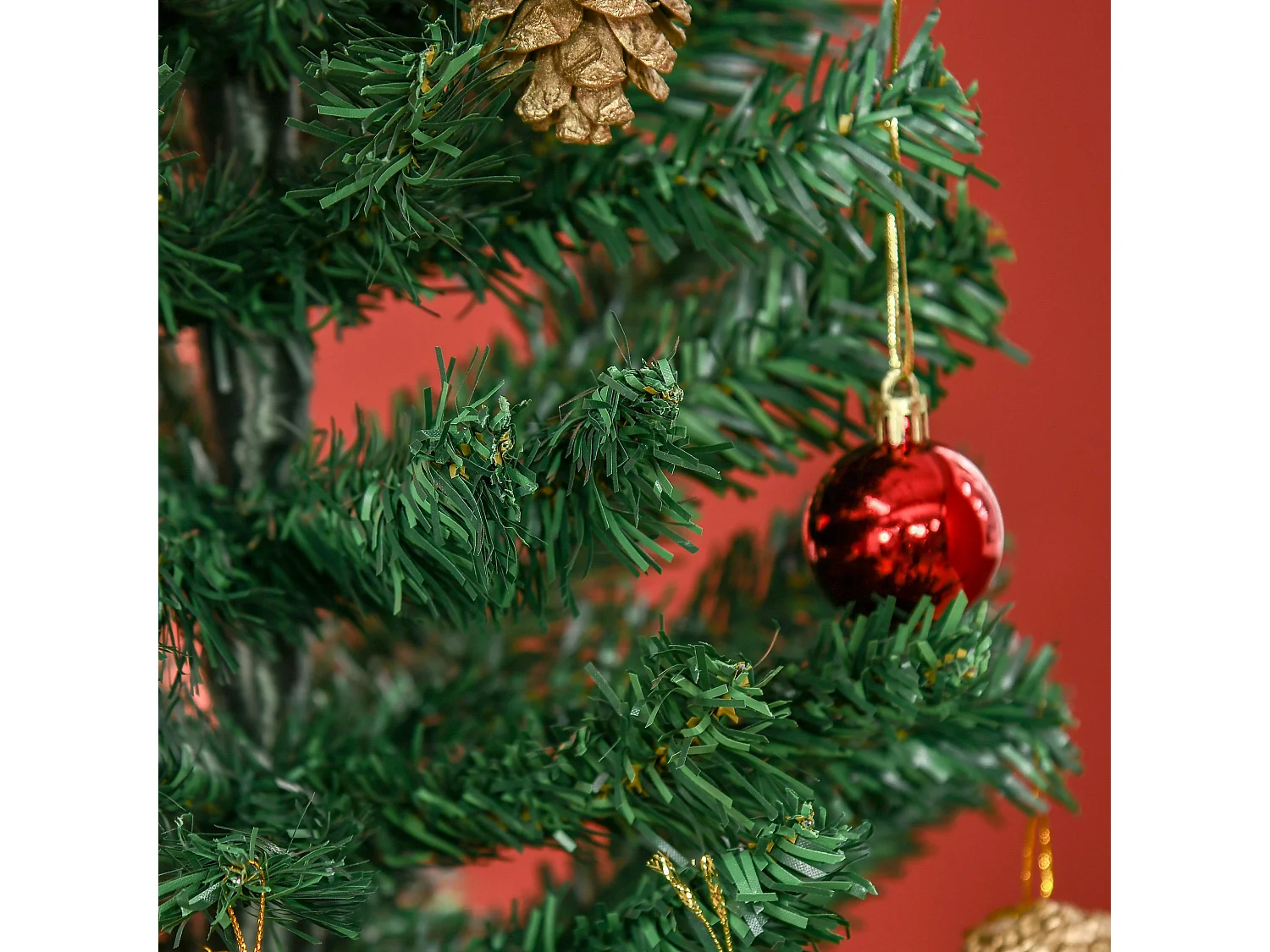 Albero di natale con addobbi e rami in pvc verde